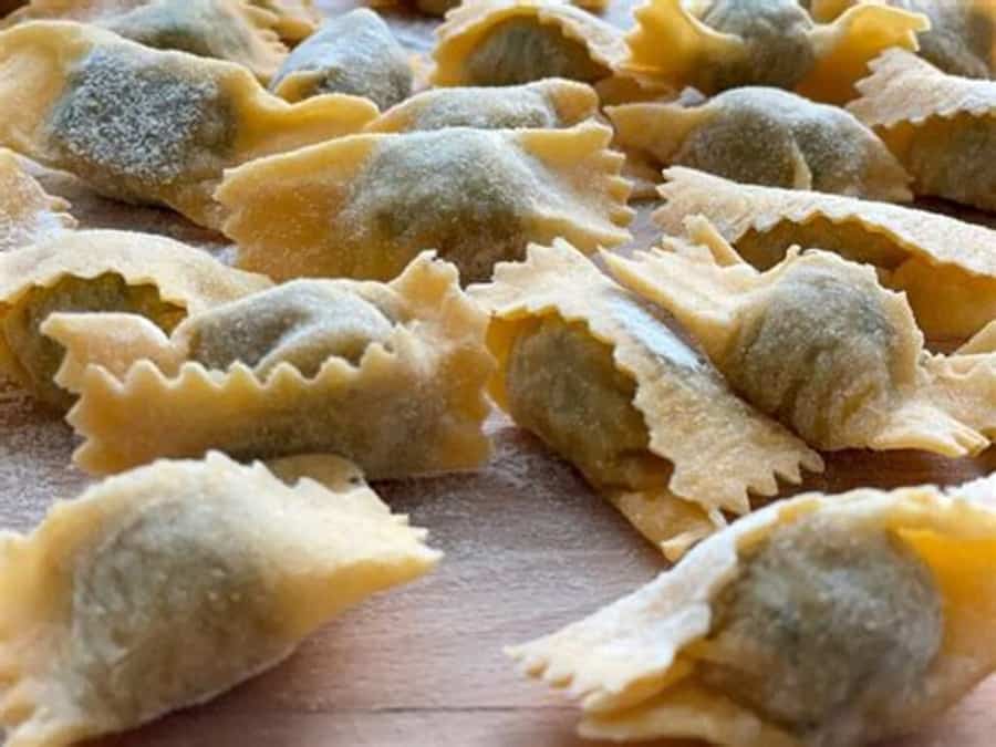Agnolotti del plin hand-pinching workshop