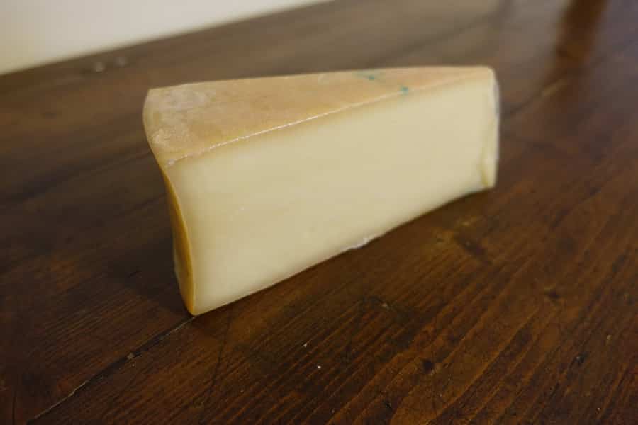 Fontina DOP, photograph 3