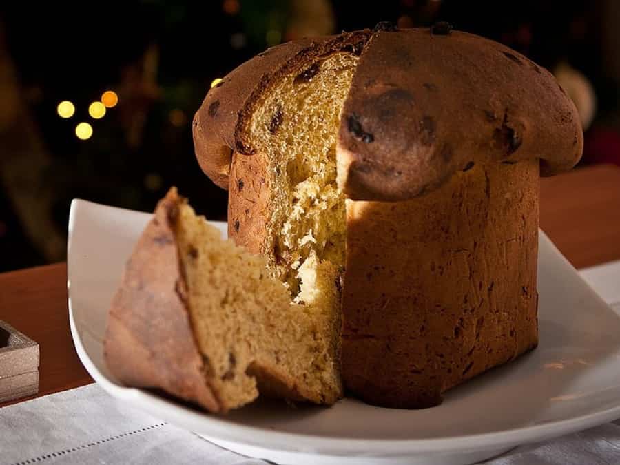 Milan panettone atelier in the festive season, food photograph 2