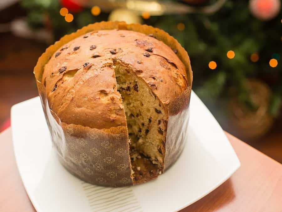 Milan panettone atelier in the festive season, food photograph 4