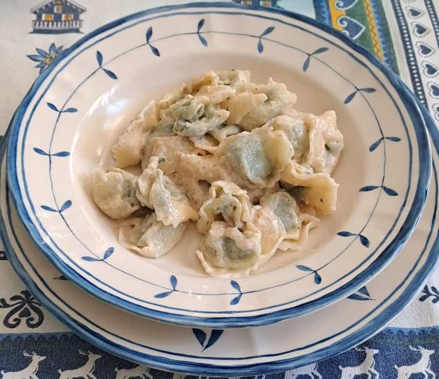 Pansoti con salsa di noci, photograph 2