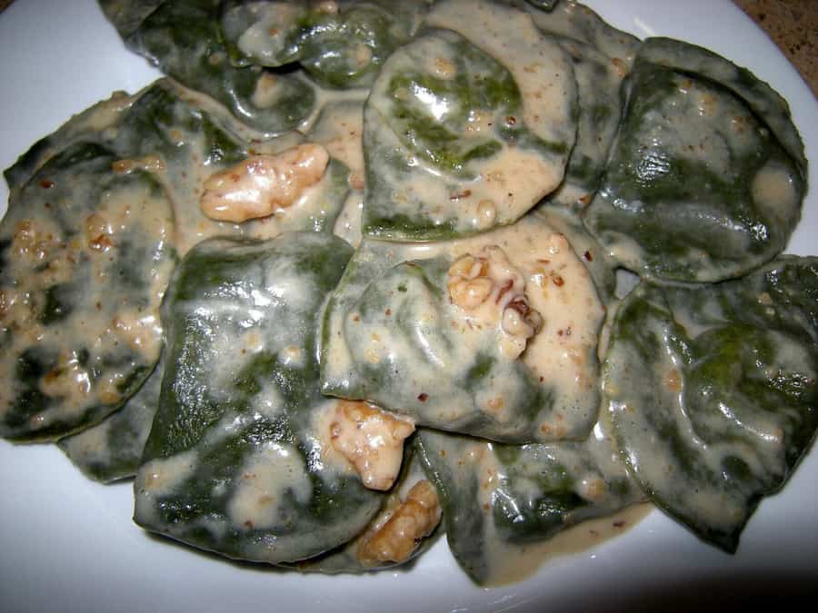 Pansoti con salsa di noci, photograph 4